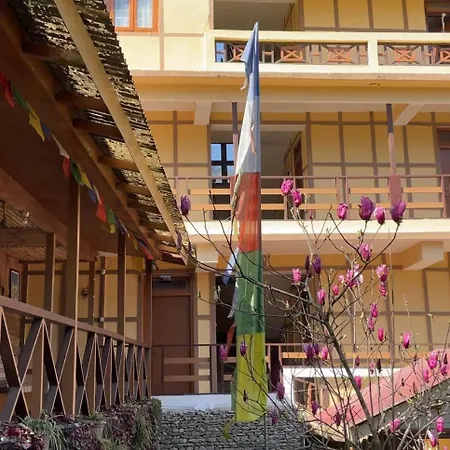 Daragaon Retreat Apartment Pelling Exterior photo