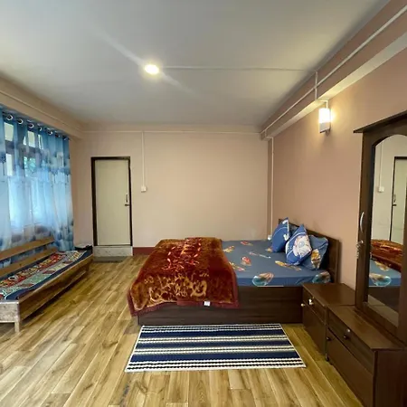 Daragaon Retreat Apartment Pelling Exterior photo