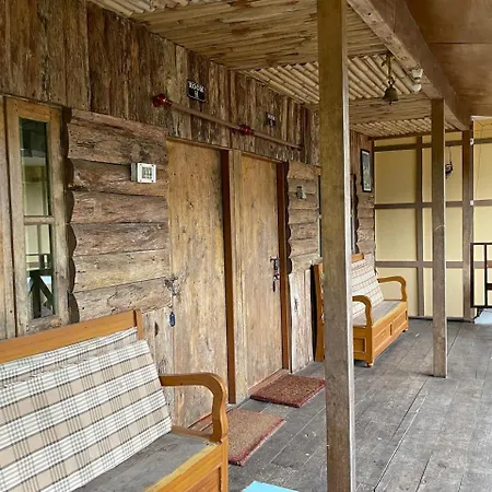 Daragaon Retreat Apartment Pelling Exterior photo