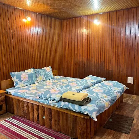Daragaon Retreat Apartment Pelling Exterior photo